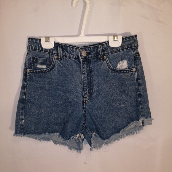 Bluenotes Denim Ladies Size 27 Waist Distressed Medium Wash Jean Shorts - Picture 1 of 12